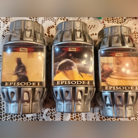 STAR WARS CANDY - PEZ - EPISODE 1 FILM ACTION CONTAINERS - WONKA TART N TINYS - Picture 2 of 11